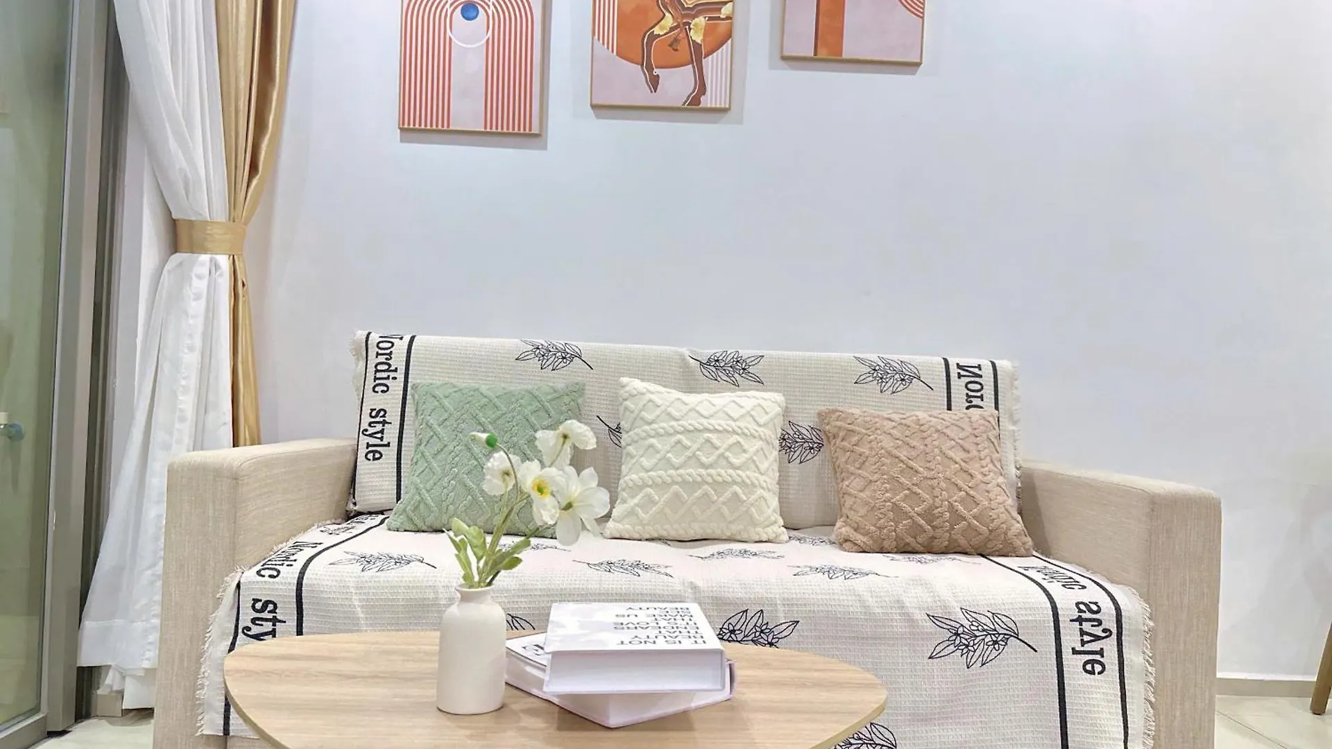 Can Ho Bien Vung Tau - Mia & Lisa Escape 越南
